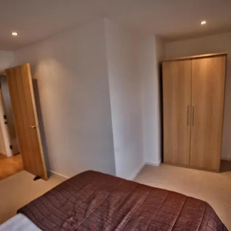 Quay Leeds Apartment *