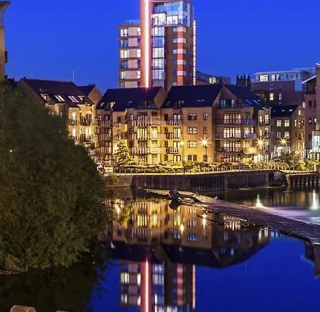 Quay Leeds (West Yorkshire)